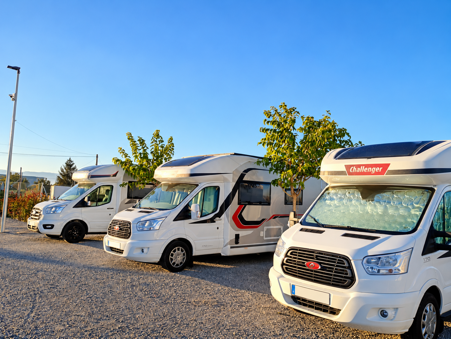 Autocaravanas estacionadas en Área Camper Bellavista, Maracena.